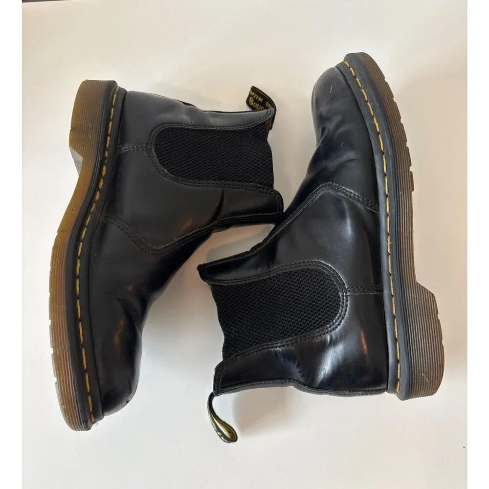 Dr Martens Chelsea Boots  2976 Unisex Mens 6 Women's 7 Black Boots